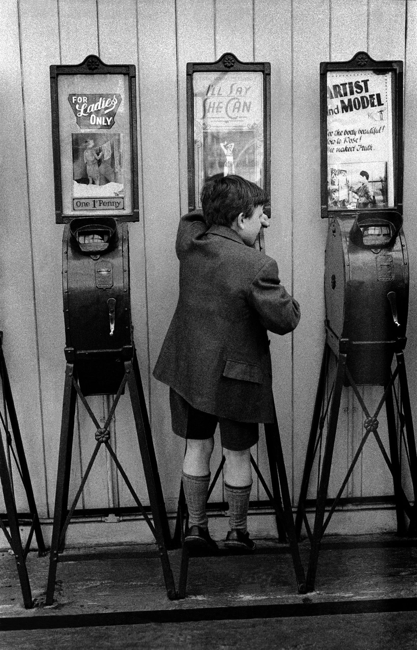 London — Frank Horvat Studio